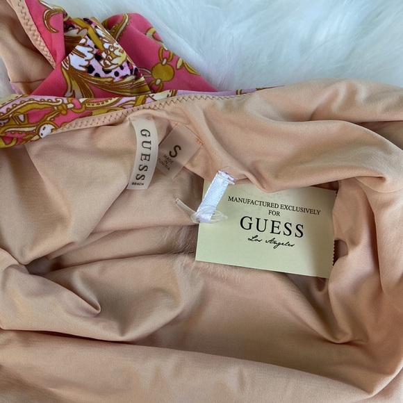 New GUESS One Piece Swimsuit SZ S - Picture 7 of 11